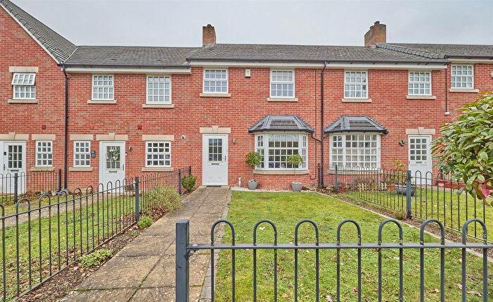 2 Bedroom Town House For Sale In New Road, Burbage, LE10