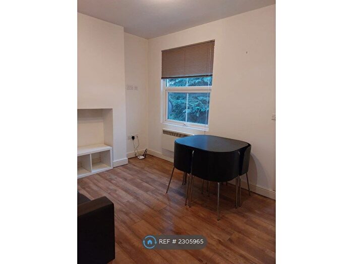 1 Bedroom Flat To Rent In London, London, N7