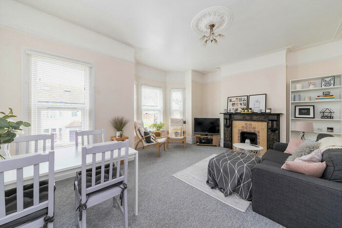 2 Bedroom Apartment To Rent In College Road, Kensal Rise, NW10