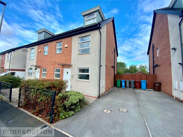 4 Bedroom Semi-Detached House To Rent In Ivy Graham Close, Newton Heath, Manchester, M40