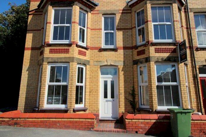 5 Bedroom Terraced House To Rent In Princes Road, Bangor, LL57