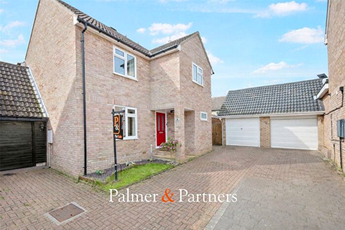 4 Bedroom Detached House For Sale In Bluebell Way, Braiswick, Colchester, Essex, CO4