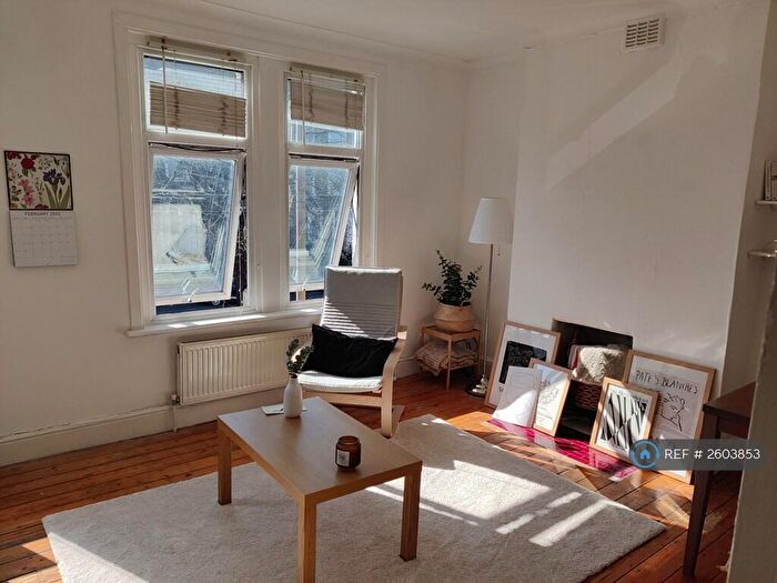 1 Bedroom Flat To Rent In Plumstead Common Road, London, SE18