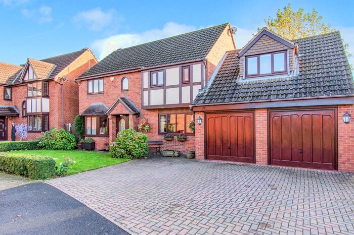 4 Bedroom Detached House For Sale In Westmoreland Close, Westwoodside, Doncaster DN9