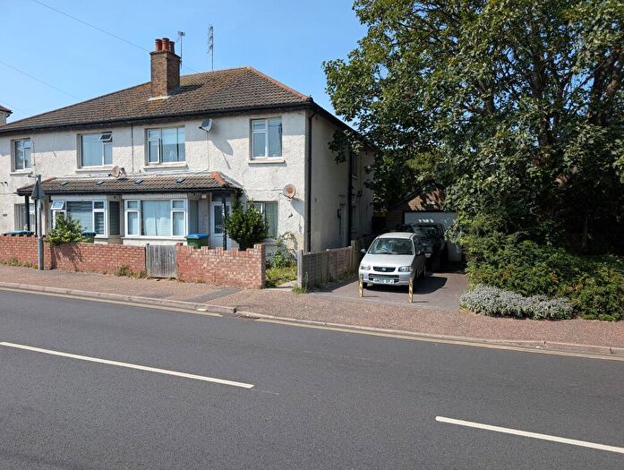 2 Bedroom Flat For Sale In Longford Road, Bognor Regis, PO21