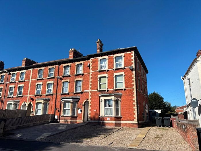 2 Bedroom Flat To Rent In Cheddon Road, Taunton, TA2