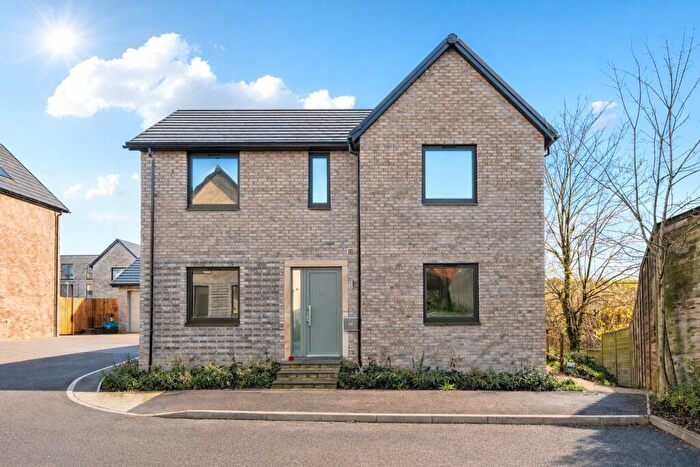 4 Bedroom Detached House For Sale In Typesetter Drive, Frome, BA11