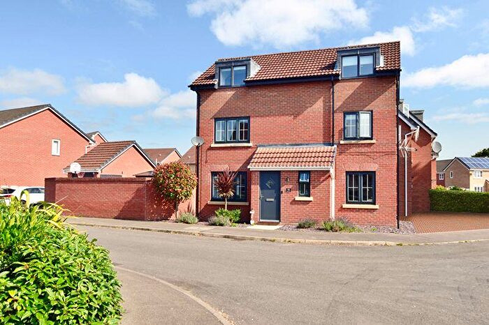 4 Bedroom Detached House For Sale In Capito Drive, North Hykeham, Lincoln, LN6
