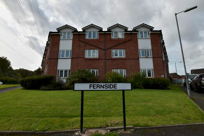 2 Bedroom Flat To Rent In Fernside, Radcliffe, Manchester, M26