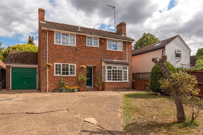 4 Bedroom Detached House For Sale In Hockliffe Road, Tebworth, Bedfordshire, LU7