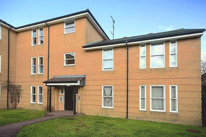 2 Bedroom Flat To Rent In Sandringham Place, Chelmsford, CM2