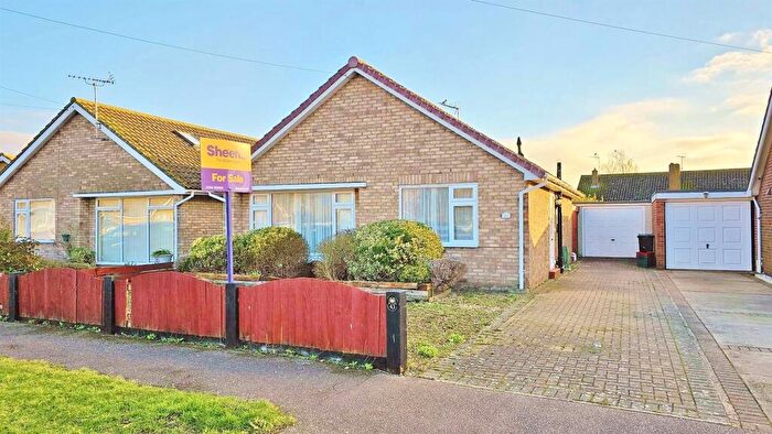 2 Bedroom Detached Bungalow For Sale In Sadlers Close, Kirby Cross, CO13