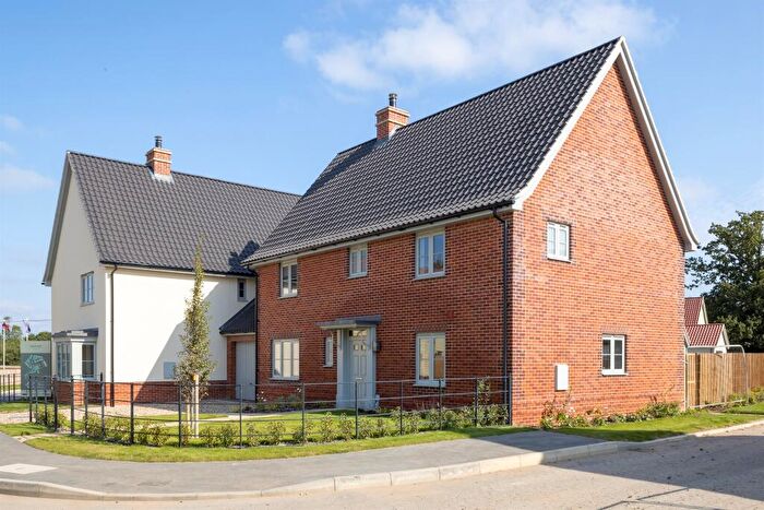 3 Bedroom Link Detached House For Sale In Lawton Road, Mendlesham, Stowmarket, IP14