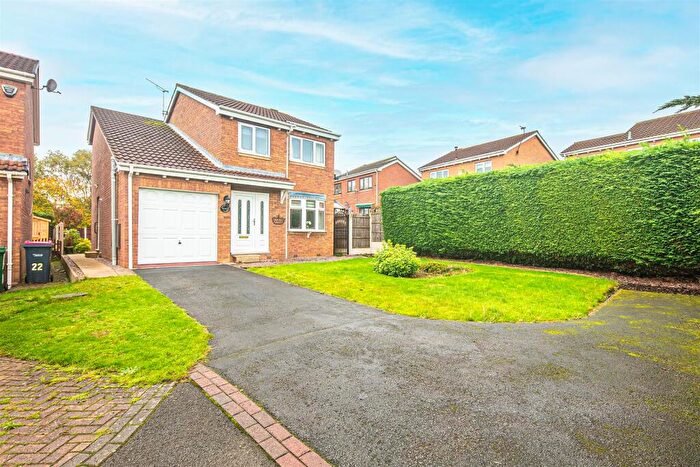 3 Bedroom Detached House For Sale In Manor Farm Close, Aughton, S26