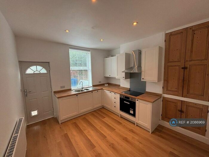 3 Bedroom Terraced House To Rent In Empire Road, Sheffield, S7