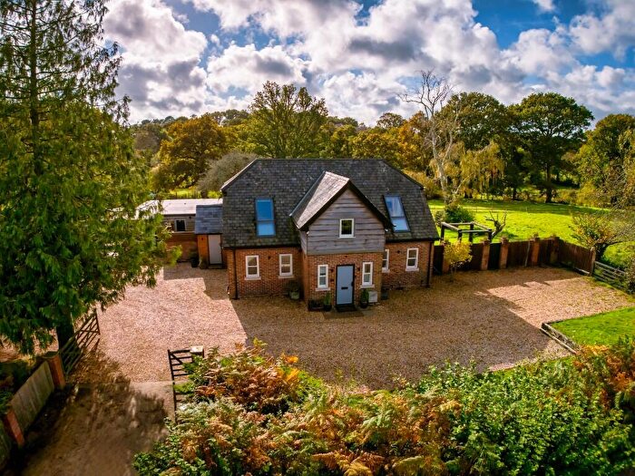 7 Bedroom Country House For Sale In Rossiters Lane, SO40