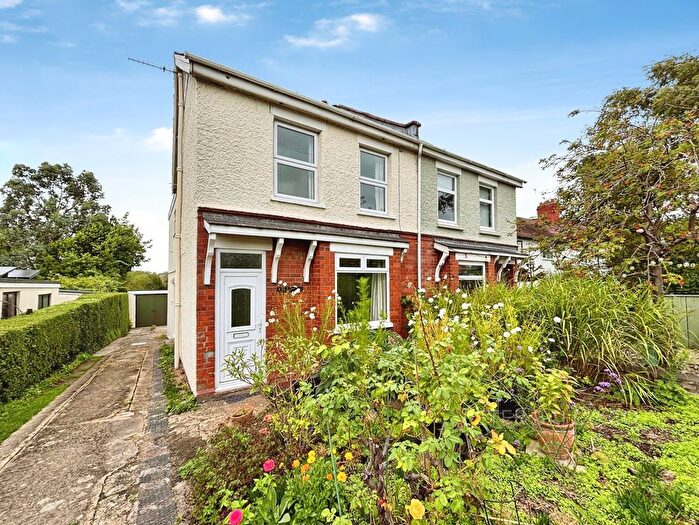 3 Bedroom Semi-Detached House For Sale In Swindon Lane, Cheltenham, Gloucestershire, GL50