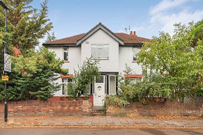 8 Bedroom Detached House For Sale In Ellesmere Road, London, W4