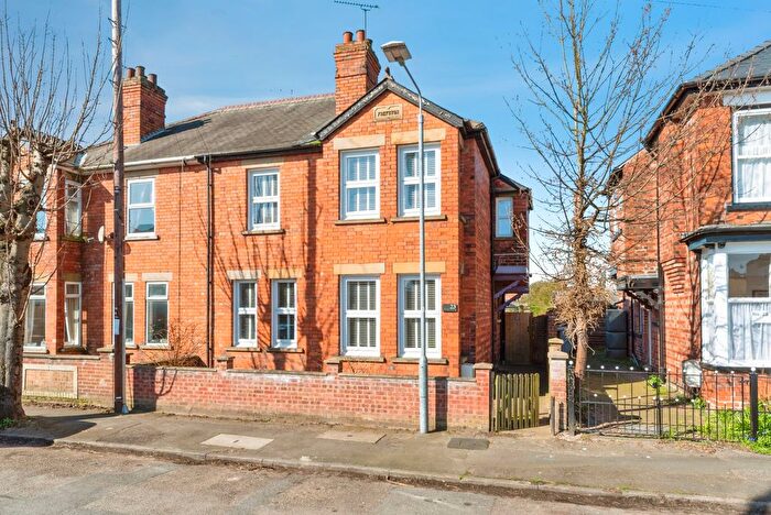 3 Bedroom Semi Detached House For Sale In Lawrence Street, Newark, NG24