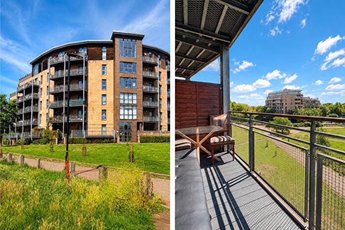 2 Bedroom Flat For Sale In Views Of Park And River Lea, Harry Zeitel Way, E5
