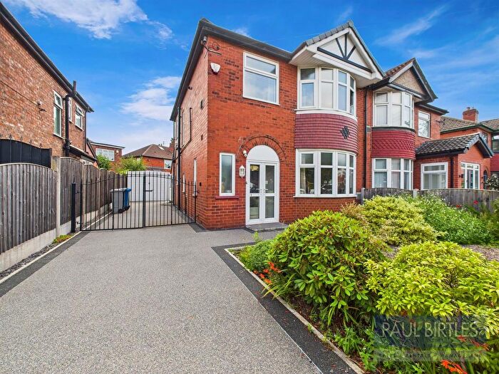 3 Bedroom Semi-detached House For Sale In Kings Road, Stretford, Manchester, M32