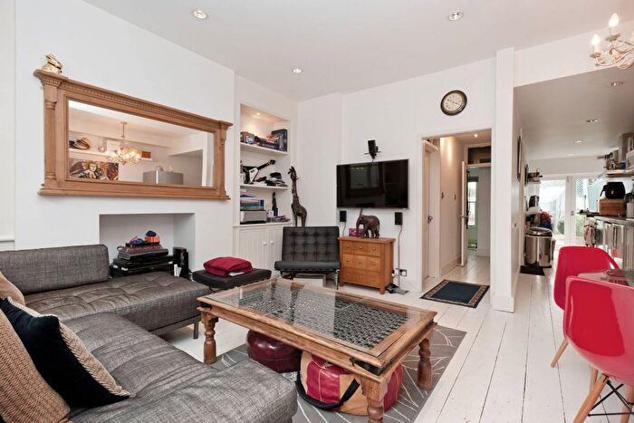 1 Bedroom Flat To Rent In Alderney Street, Pimlico, London, SW1V