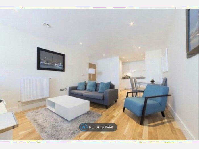 1 Bedroom Flat To Rent In Jubilee Court, London, SE10