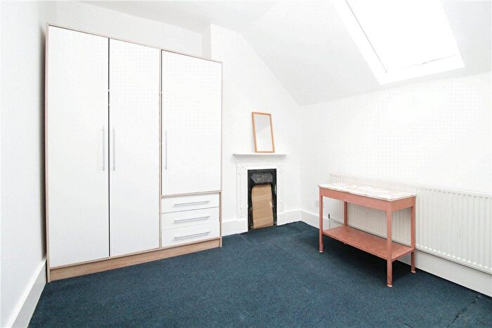 2 Bedroom Flat To Rent In Brighton Road, Purley, CR8
