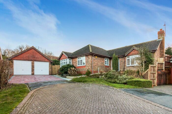 5 Bedroom Bungalow To Rent In Fuller Close, Wadhurst, TN5