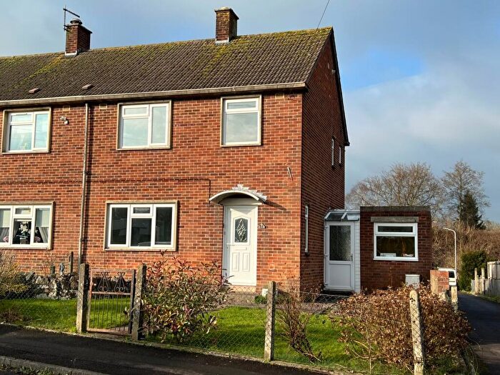 3 Bedroom Semi-Detached House For Sale In Queens Road, Shepton Mallet, BA4