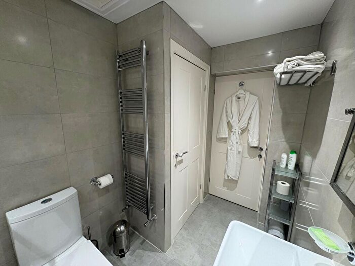 1 Bedroom House To Rent In Clifton Drive North, Lytham St Annes, FY8