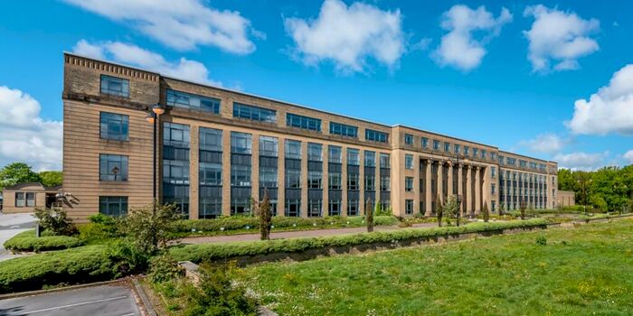 1 Bedroom Flat To Rent In Card House Bingley Road, Bradford, BD9