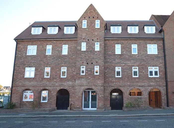 1 Bedroom Terraced House To Rent In Kent Road, Dartford, DA1