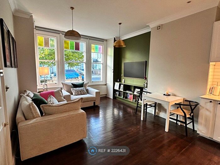1 Bedroom Flat To Rent In Gleneagle Road, London, SW16
