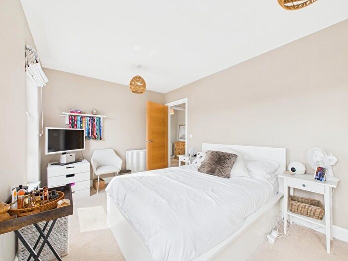 1 Bedroom Apartment For Sale In Queen Street, Horsham, RH13