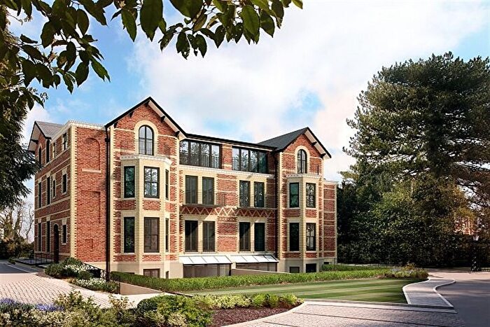 3 Bedroom Flat For Sale In Daveylands, Wilmslow, SK9