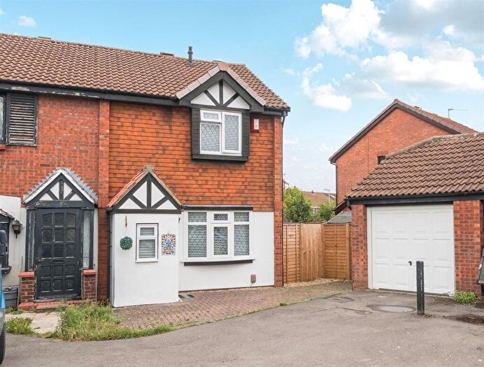 2 Bedroom Semi-Detached House For Sale In Handford Way, Longwell Green, Bristol, BS30