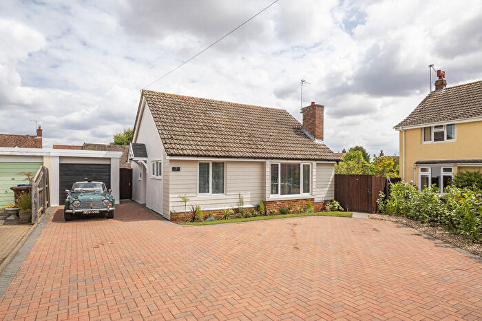 2 Bedroom Detached Bungalow For Sale In Peacocks Close, Cavendish, Sudbury, CO10
