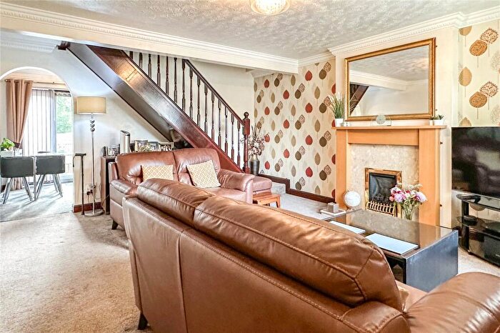 3 Bedroom End Of Terrace House For Sale In Dean Brook Close, Moston, Manchester, M40