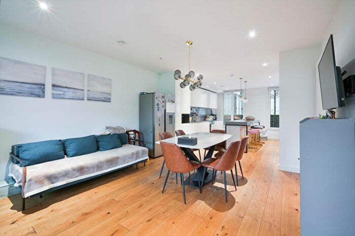 5 Bedroom Terraced House For Sale In Admiralty Avenue, Royal Wharf, E16