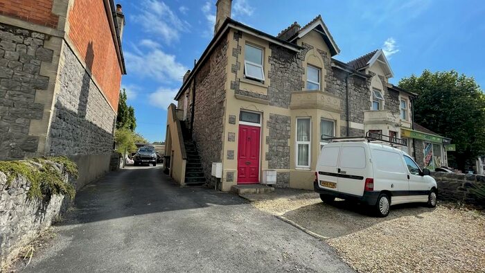 1 Bedroom Ground Flat To Rent In Milton Road, Weston-super-Mare, BS23