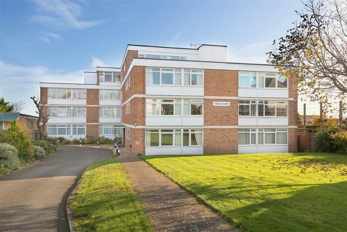 1 Bedroom Flat To Rent In Dumpton Park Drive, Broadstairs CT10