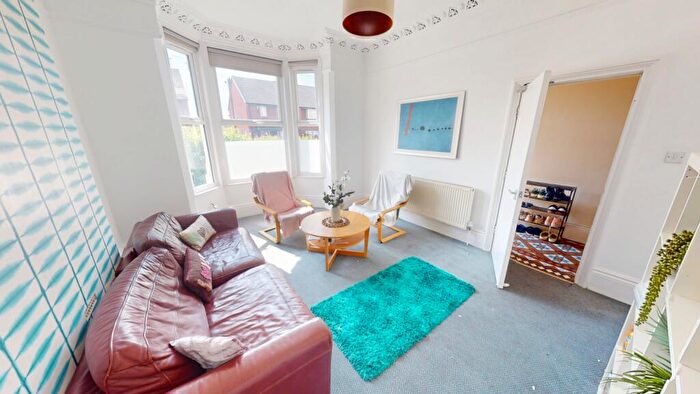 5 Bedroom Semi-Detached House To Rent In Noel Street, NG7
