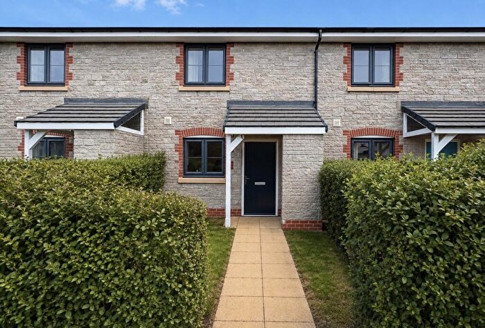 4 Bedroom Property To Rent In Shrub Leaze, Stoke Gifford, BS34