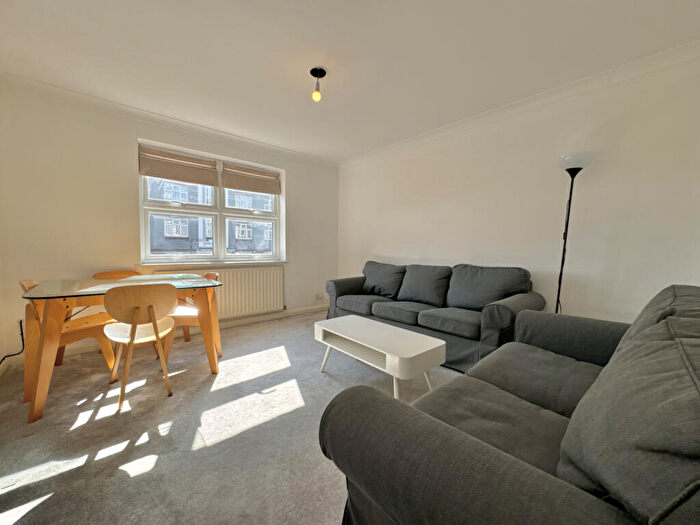 2 Bedroom Flat To Rent In Avery Court, N22