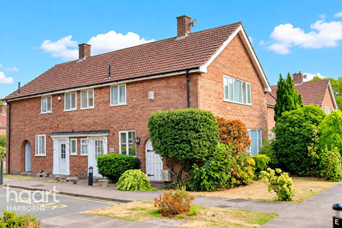 3 Bedroom Semi-Detached House For Sale In West Drive, Edgbaston, B5