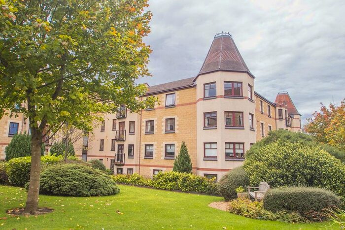 3 Bedroom Flat To Rent In West Bryson Road, Polwarth, Edinburgh, EH11
