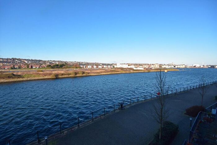 4 Bedroom Town House For Sale In Rhodfa Cambo, Barry, CF62