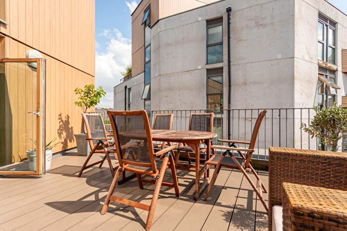 2 Bedroom Flat For Sale In New England Street, Brighton, BN1