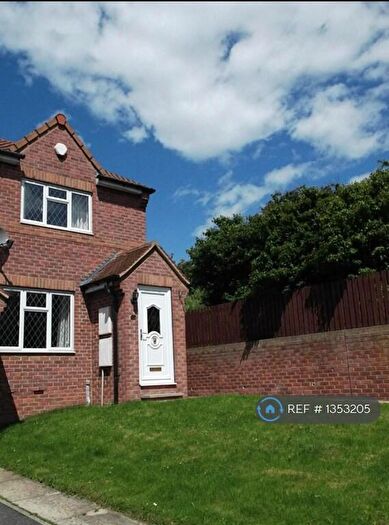 2 Bedroom End Of Terrace House To Rent In Poplar Grove, Barnsley, S71